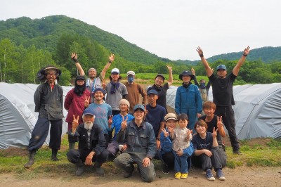 【予約】 有機乾燥完熟にんにく 1kg 有機JAS (北海道 滝本農場) 産地直送 乾燥にんにく